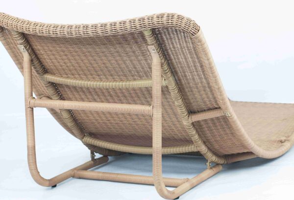 Modern Dylan Chair for Living Room Effortlessly Blends Style and Functionality Brings Comfort and Sophistica - Gambar 3