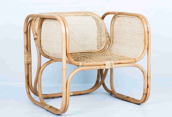 Best Choice Galeria Chair Modern Design Synthetic with Luxurious Seat for Office or Home Use
