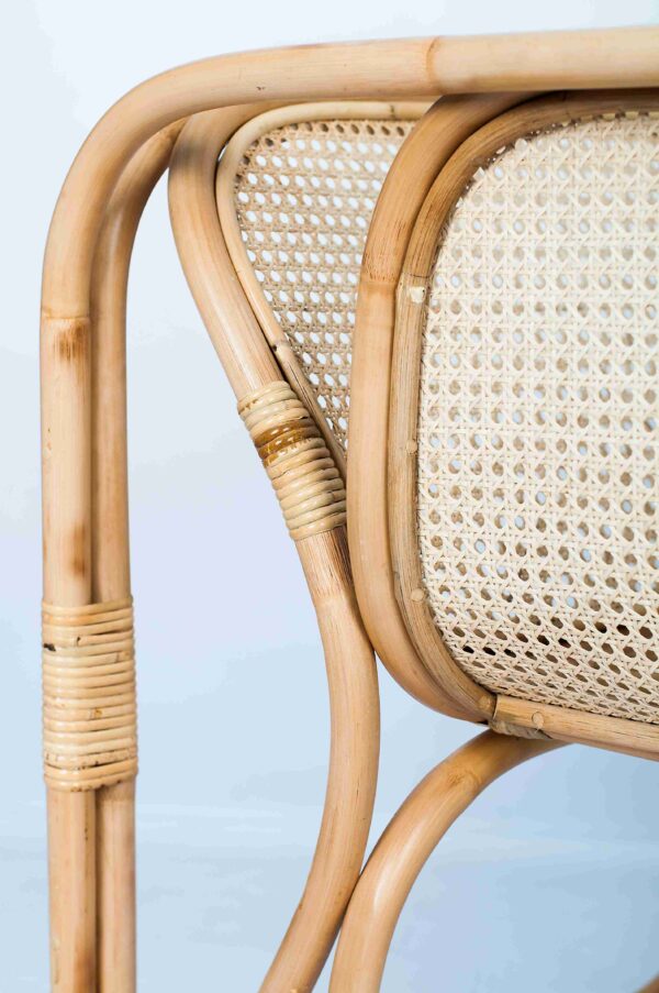 Best Choice Galeria Chair Modern Design Synthetic with Luxurious Seat for Office or Home Use - Gambar 6
