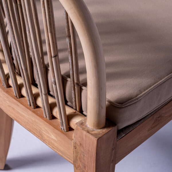 Modern Havana Chair for Living Room Effortlessly Blends Style and Functionality Brings Comfort and Sophistication - Gambar 4